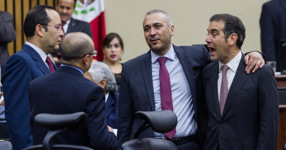INE dio premio millonario a Nacif, Baños y otros 3mil 775 ex funcionarios
