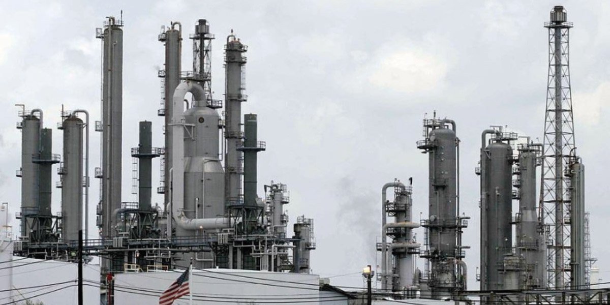 EUA autoriza la compra de refinería Deer Park, anuncia AMLO