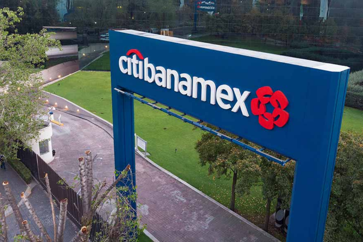 Caso Oceanografía frena la venta de Banamex; juez ordena medidas cautelares