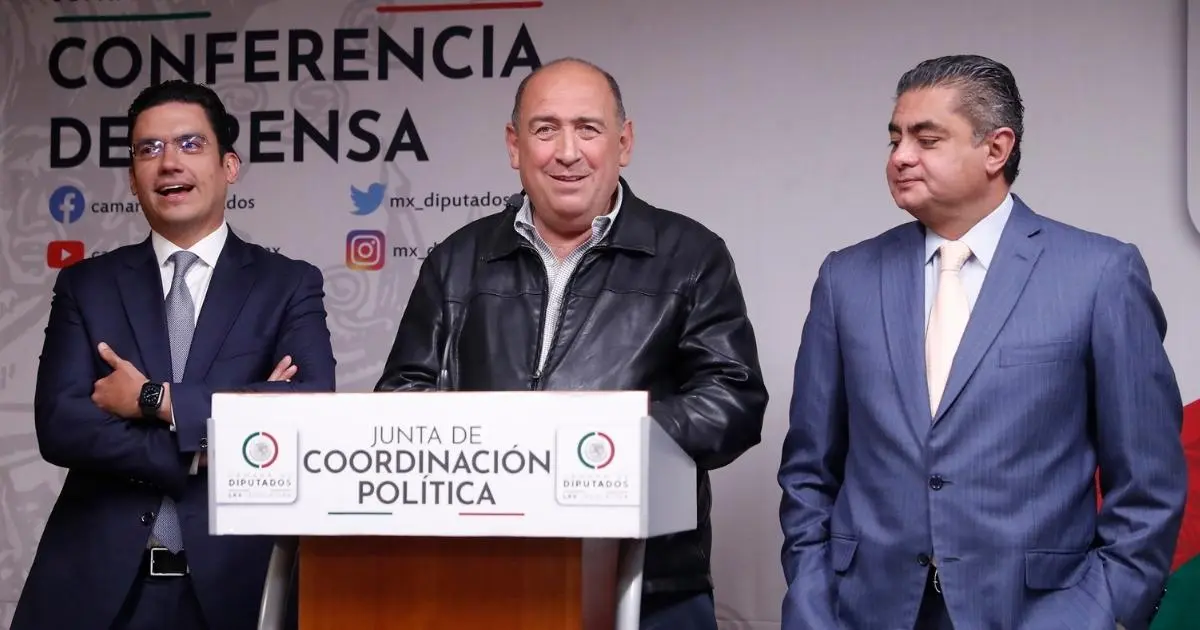 PRI, PAN Y PRD rechazan eliminar plurinominales y desaparecer al INE