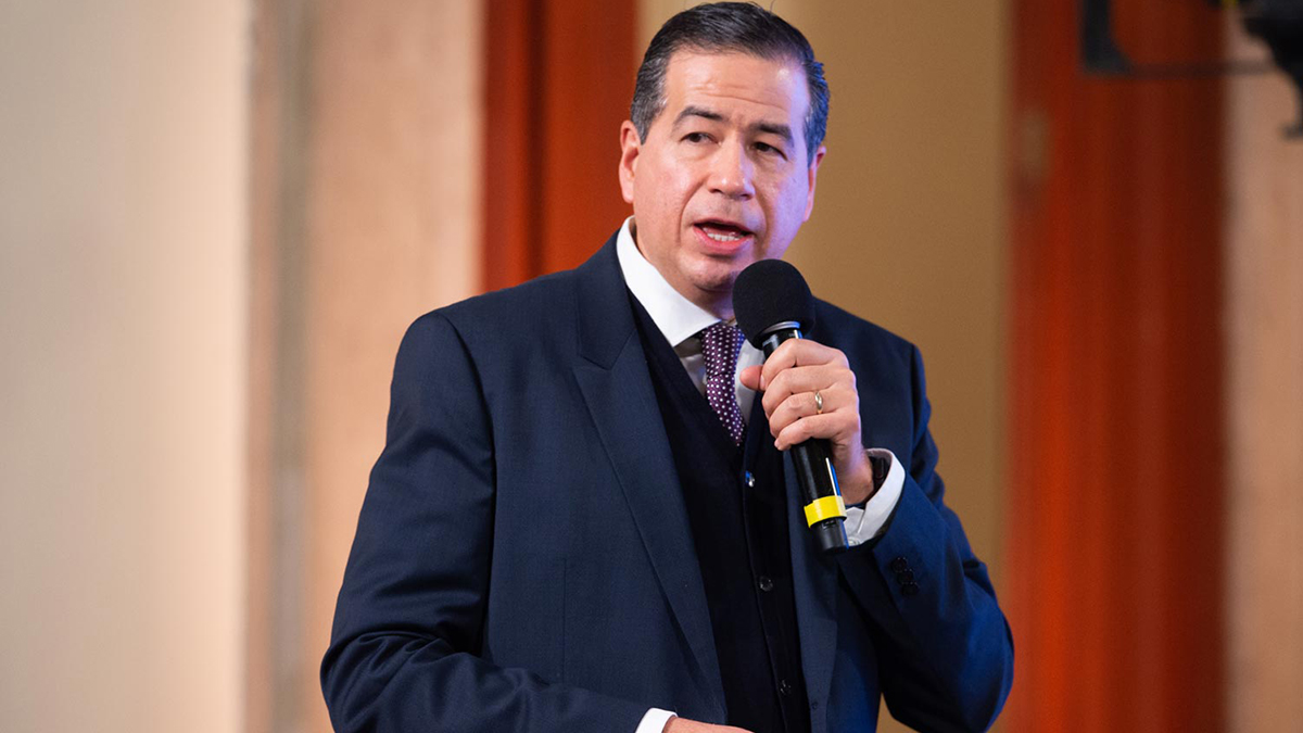 Ricardo Mejía Berdeja invita a participar el 10 de abril en revocación