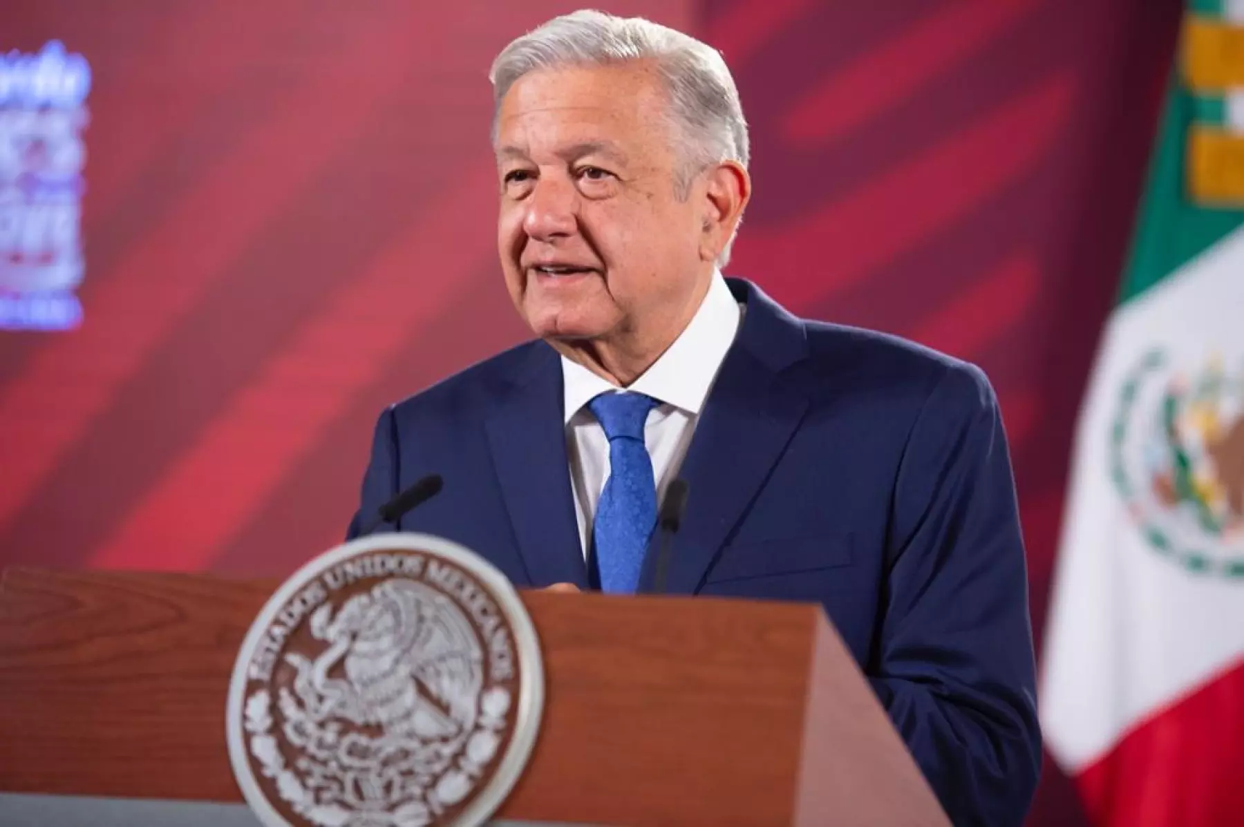 El gobierno mexicano publicará vacantes para médicos y ofrece contratación inmediata
