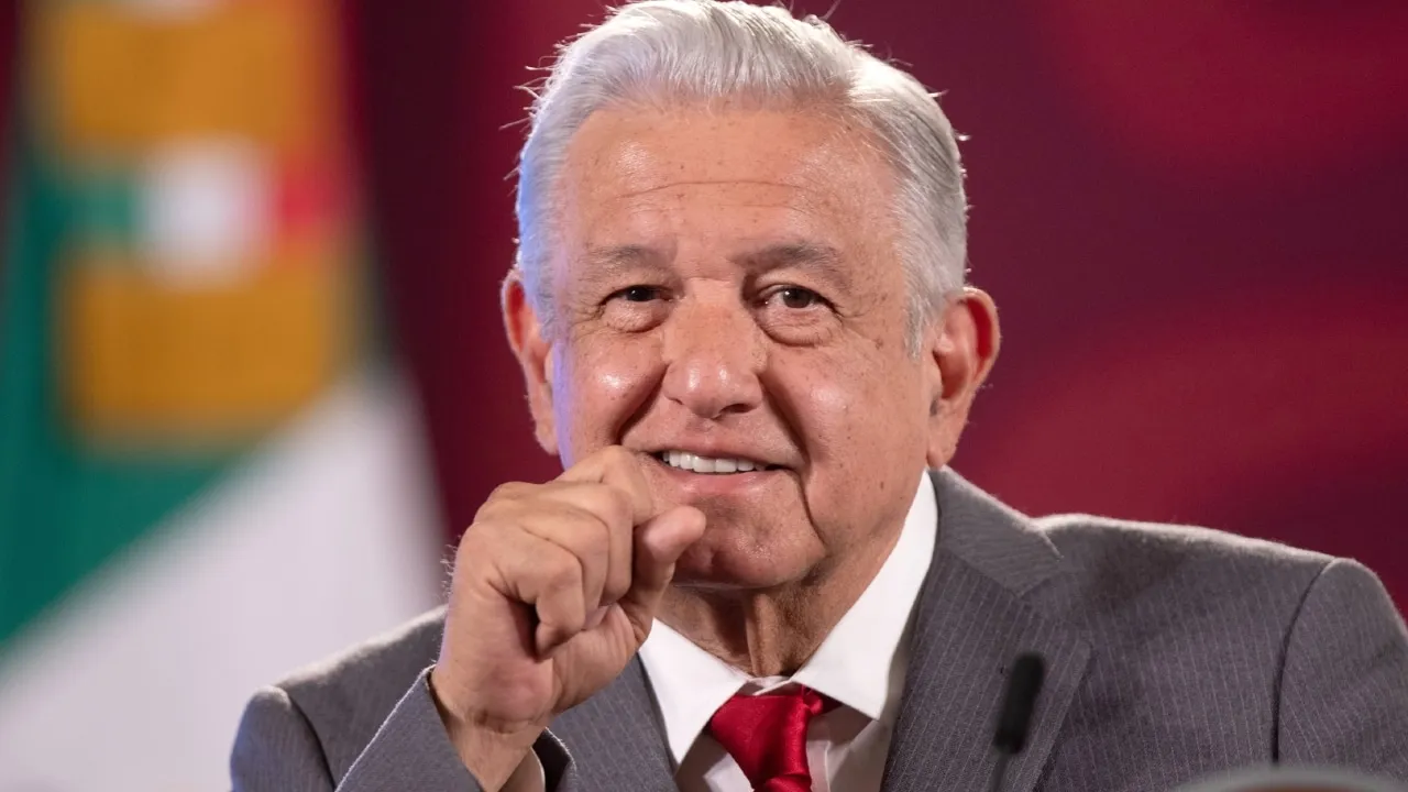 AMLO llama corruptos y ladrones a políticos coahuilenses que intentan comprar el voto