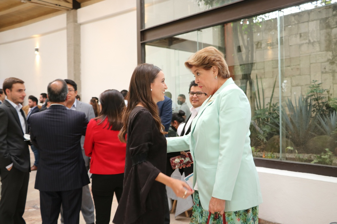 Grupos de derecha crean fuerza para actuar desde México