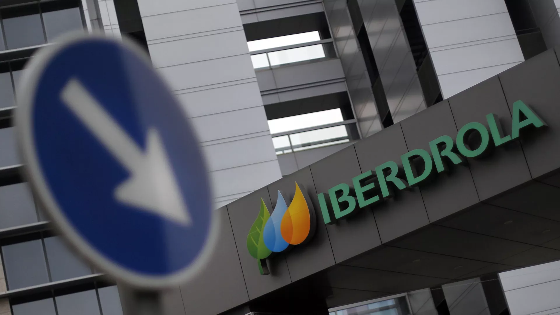 La treta de las multinacionales para explotar la industria eléctrica de México