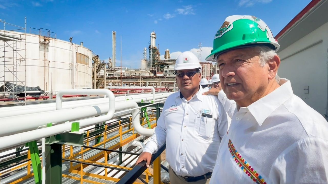 Dos Bocas callando bocas