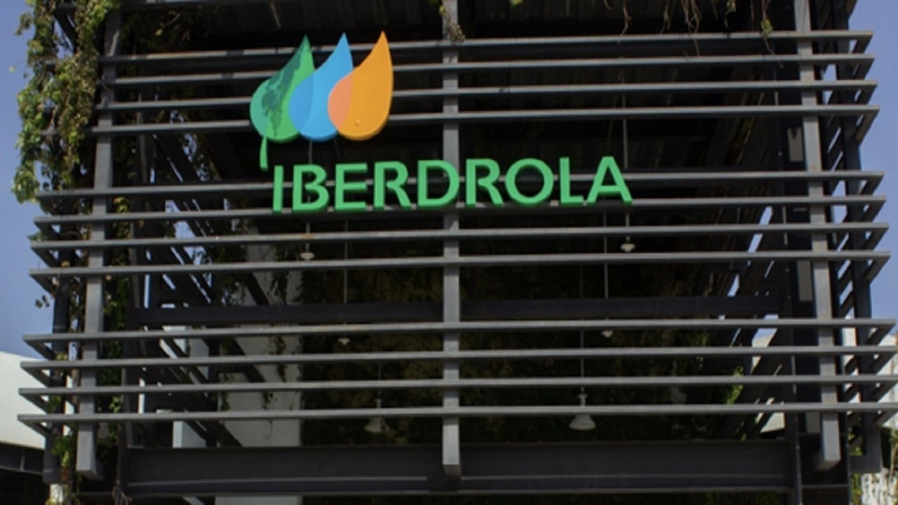 ¡Una más! Juez otorga suspensión definitiva a Iberdrola para no pagar multa de 9 mil mdp impuesta por la CRE