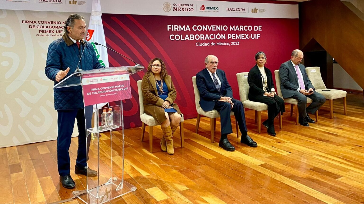 UIF firma convenio con Pemex, van por corrupción