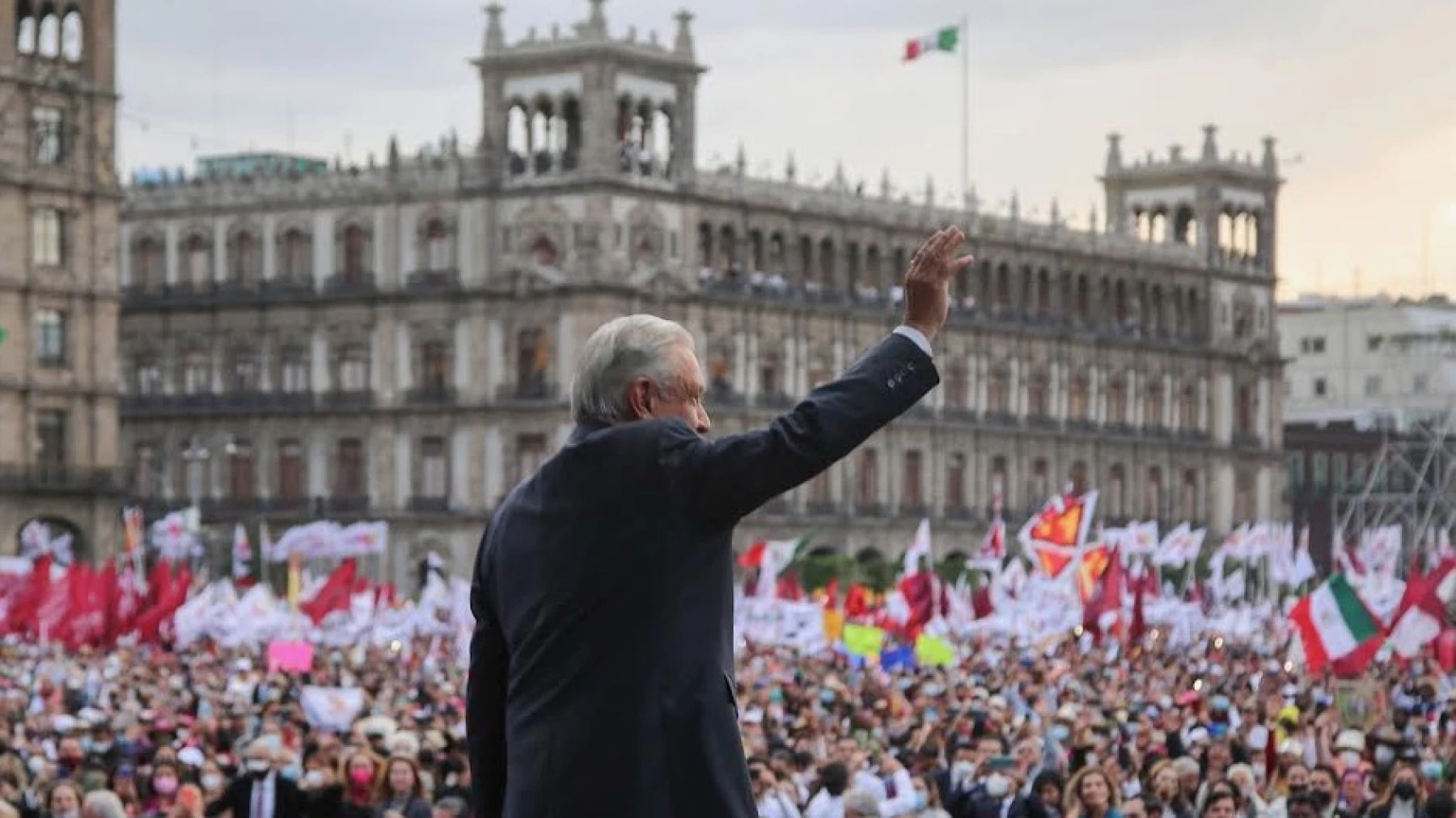 Por el 85 aniversario de la soberanía energética, este domingo AMLO regresa al Zócalo