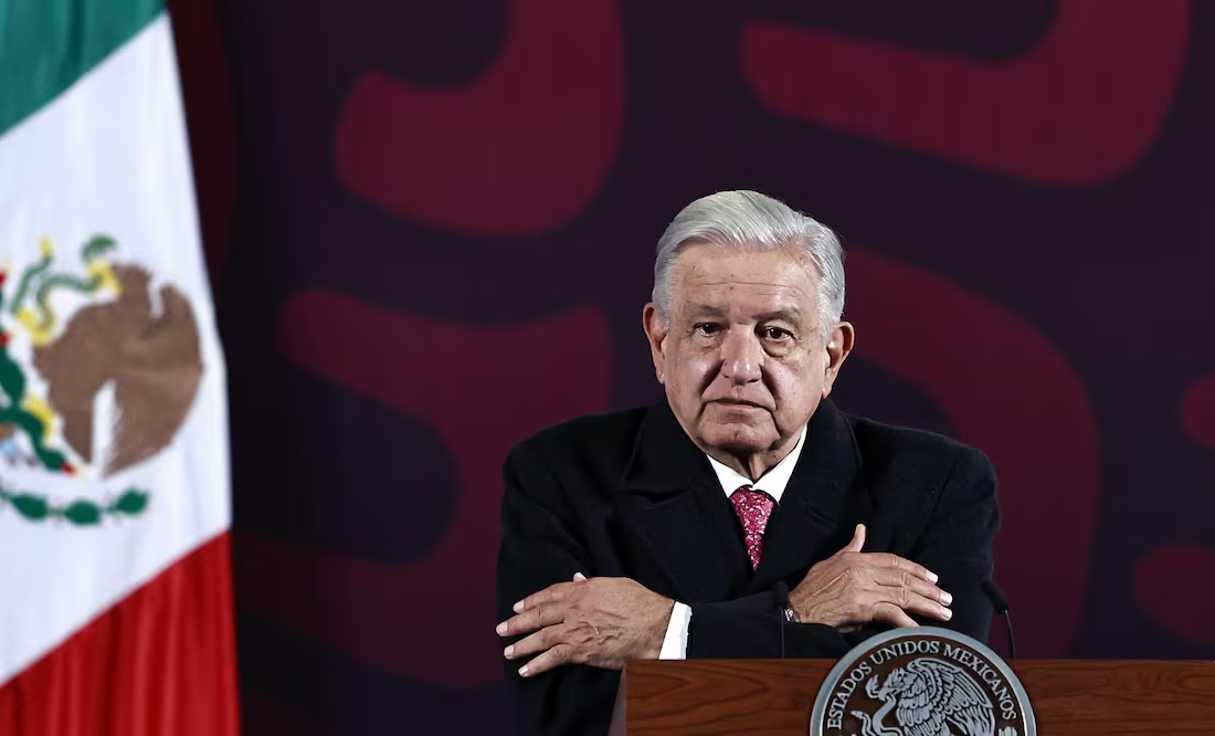 Se despide AMLO a través de un video: “Adiós, adiós”